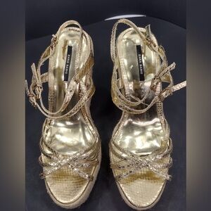 Zara Women Gold Strappy Heels size 9 pre owned Exellent condition